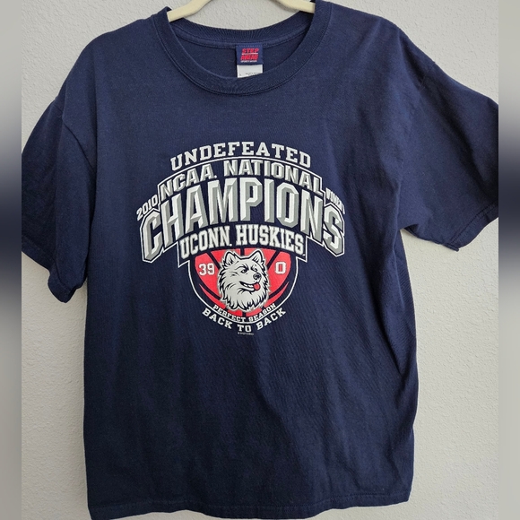 Step Ahead Other - UConn Huskies NCAA Champion Tee, Large
